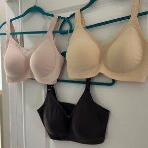 Set of 3 Wireless V Mesh Comfortable T-shirt Bra - Large (Beige, Pink, Black)  ❤